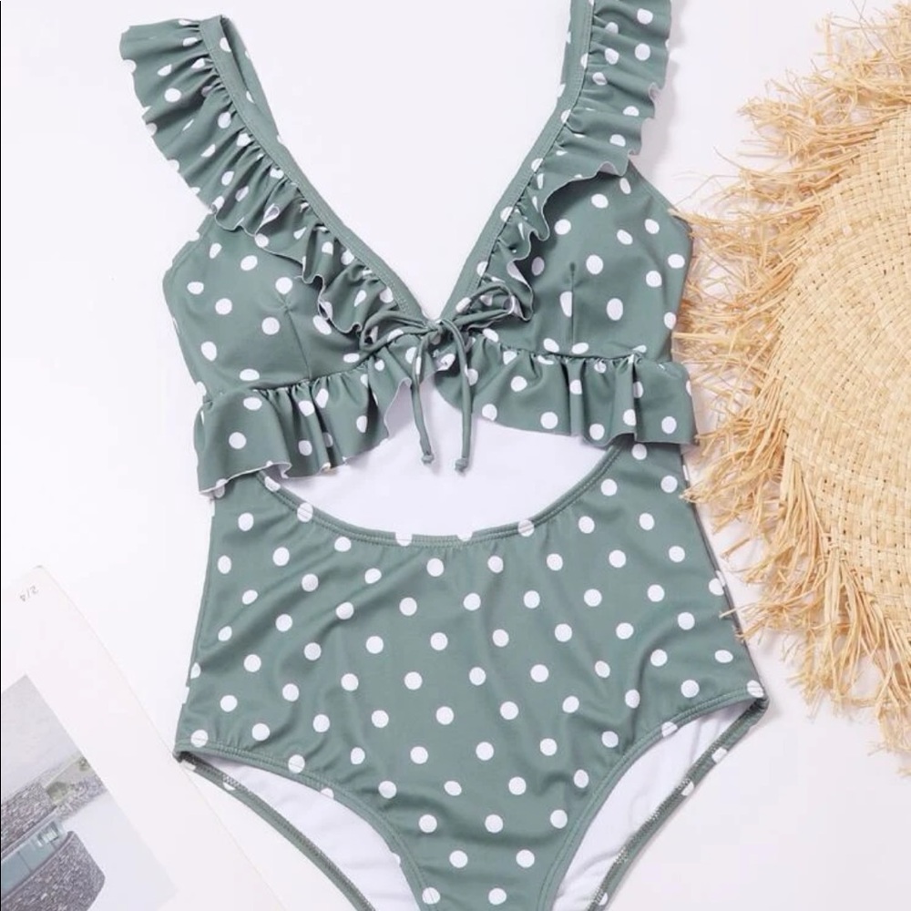Polka dot bathing suit size XL Sage color new without tags
